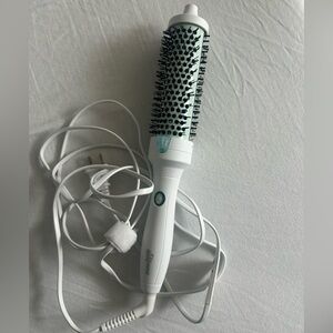 Mane medium hot thermal round brush